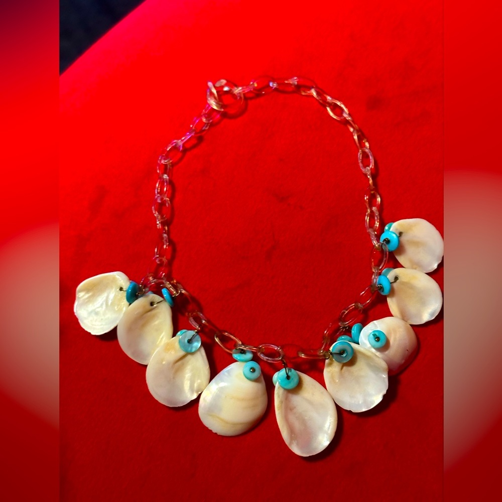 The Coolest Vintage Bakelite and Shell Choker!!!! Obsessed